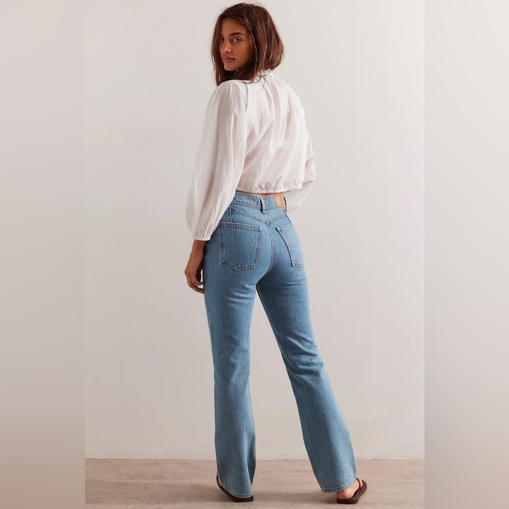 WE THE FREE XENA JEANS - Free people size 31 light wash denim 31” inseam
